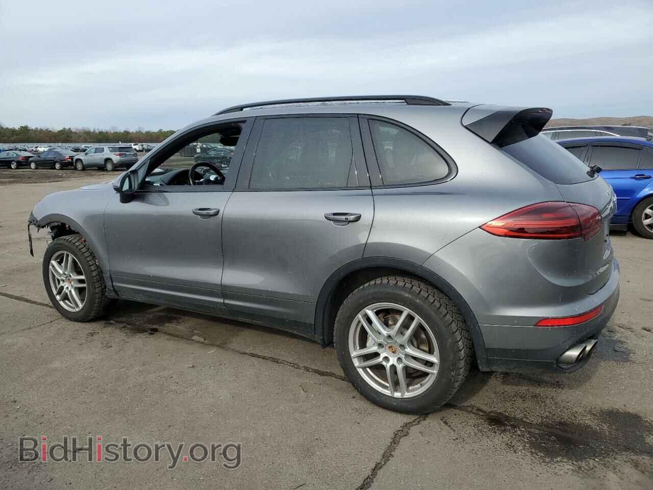 2017 PORSCHE CAYENNE - VIN: WP1AB2A24HLA52539 - Фото 2