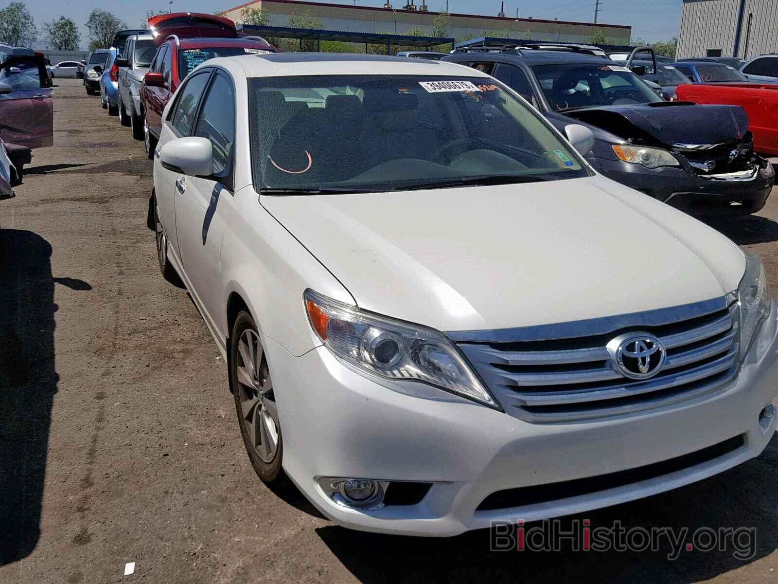 Photo 4T1BK3DB5BU372523 - TOYOTA AVALON 2011