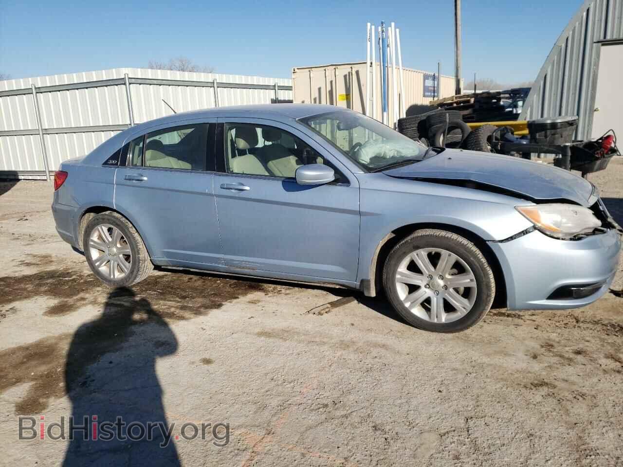 2013 CHRYSLER 200 - VIN: 1C3CCBBB5DN632827 - Фото 4