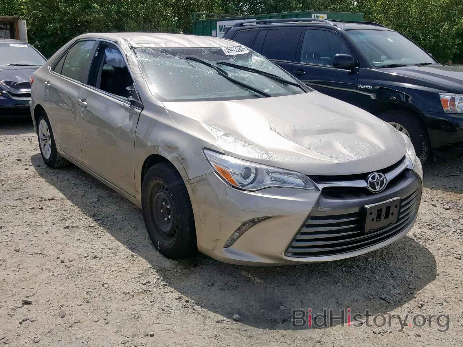 Photo 4T4BF1FK5FR484028 - TOYOTA CAMRY 2015