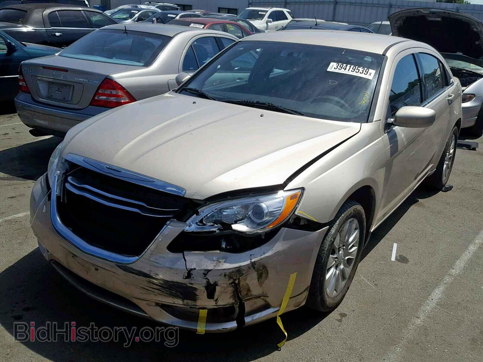 2013 CHRYSLER 200 - VIN: 1C3CCBAB9DN569006 - Photo 2