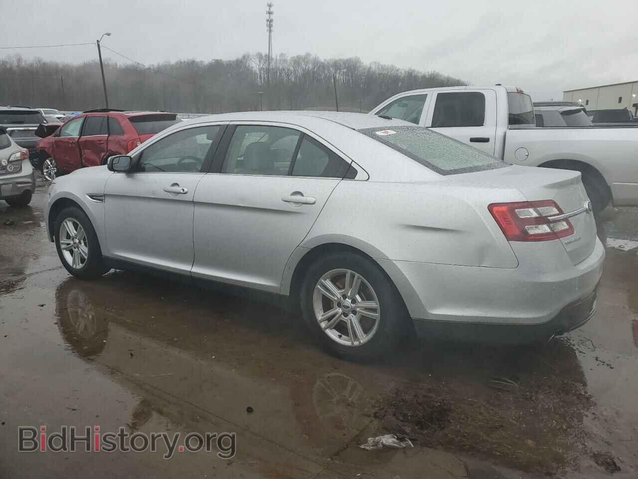 2013 FORD TAURUS - VIN: 1FAHP2E81DG130171 - Фото 2