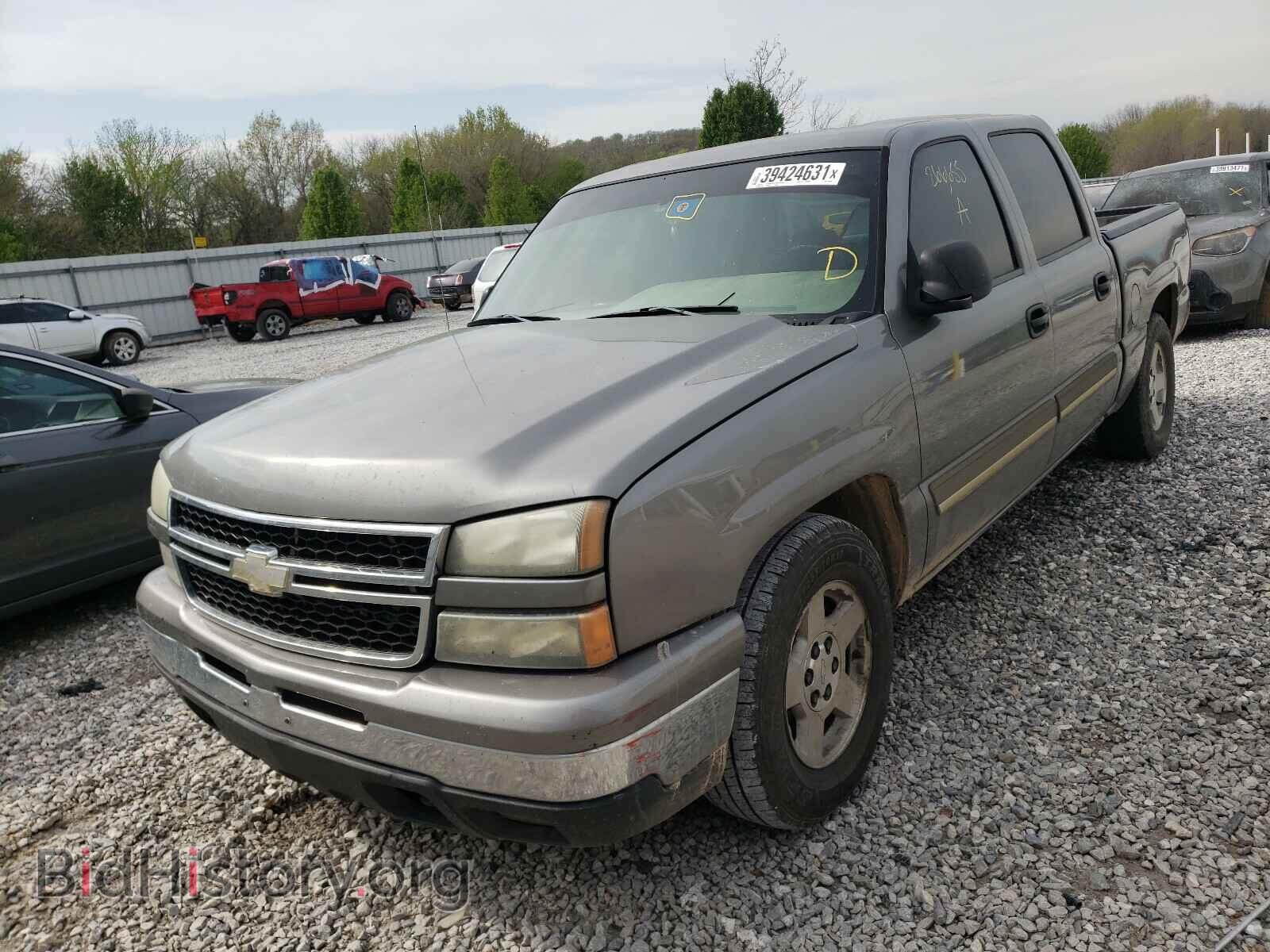 2006 CHEVROLET SILVERADO - VIN: 2GCEC13TX61236368 - Фото 2