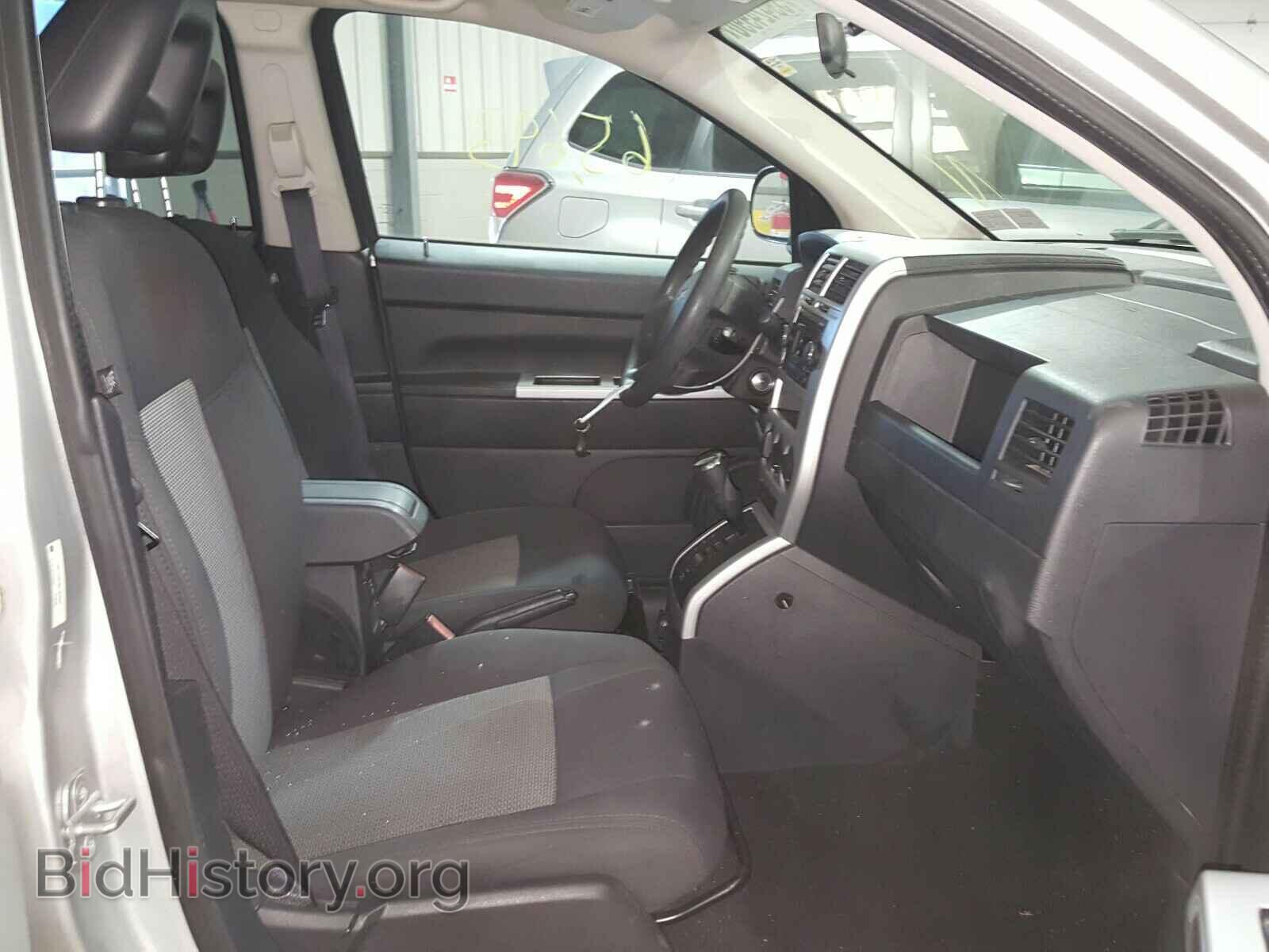 2008 JEEP COMPASS - VIN: 1J8FT47078D787864 - Photo 5