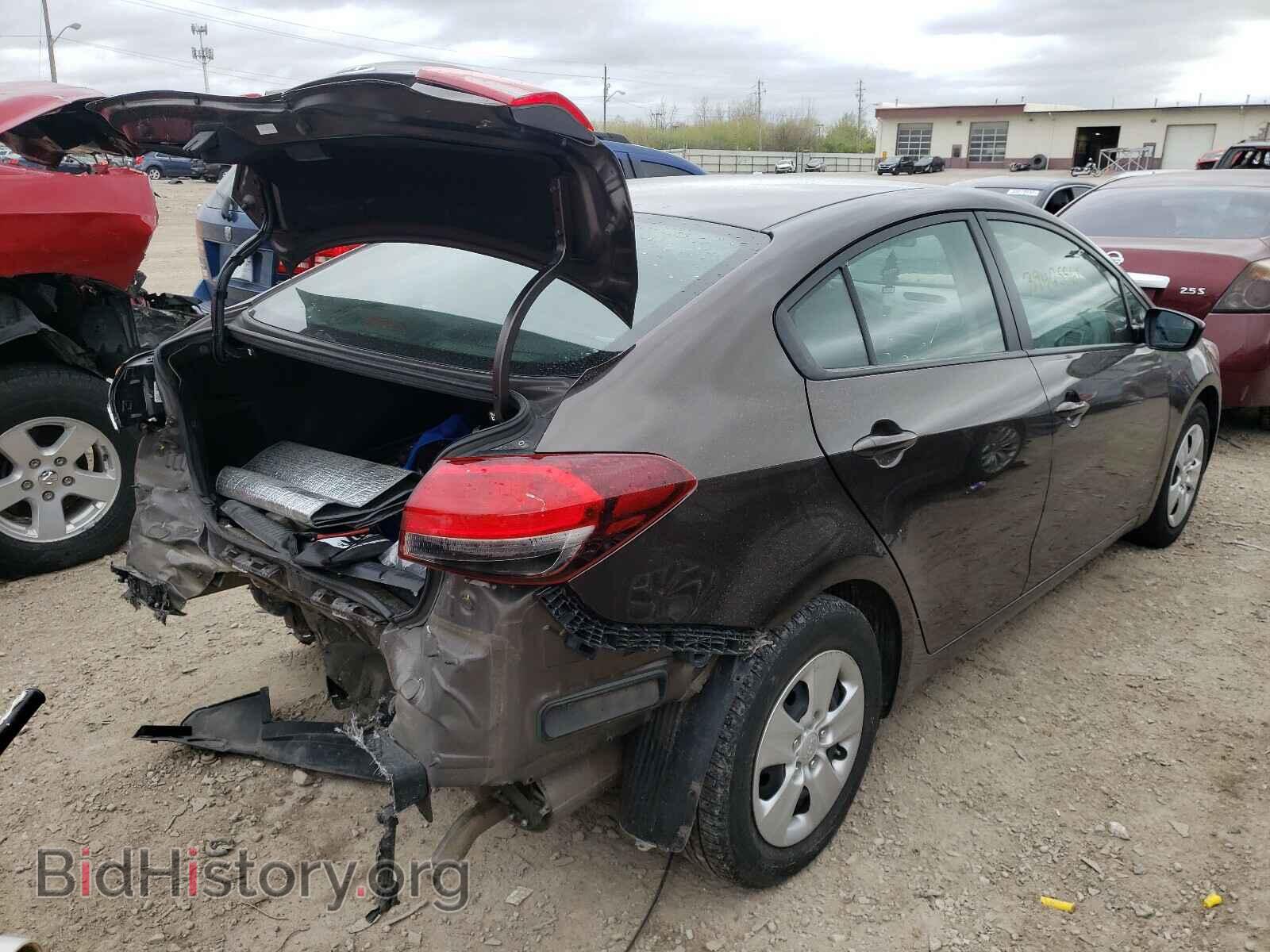 2017 KIA FORTE - VIN: 3KPFK4A78HE126861 - Фото 4