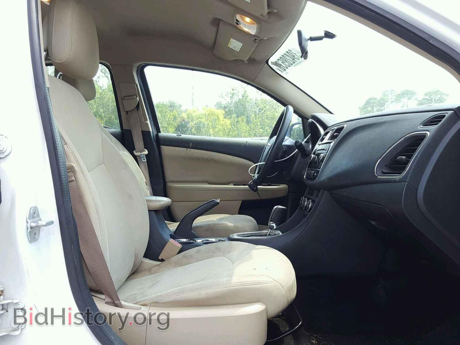 2013 CHRYSLER 200 - VIN: 1C3CCBAB2DN561734 - Фото 5