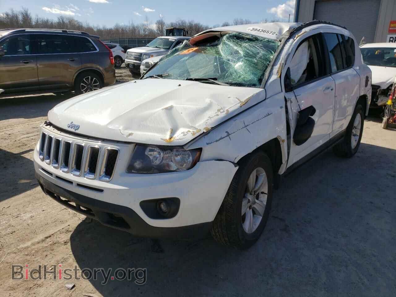2014 JEEP COMPASS - VIN: 1C4NJDBB9ED588201 - Фото 2