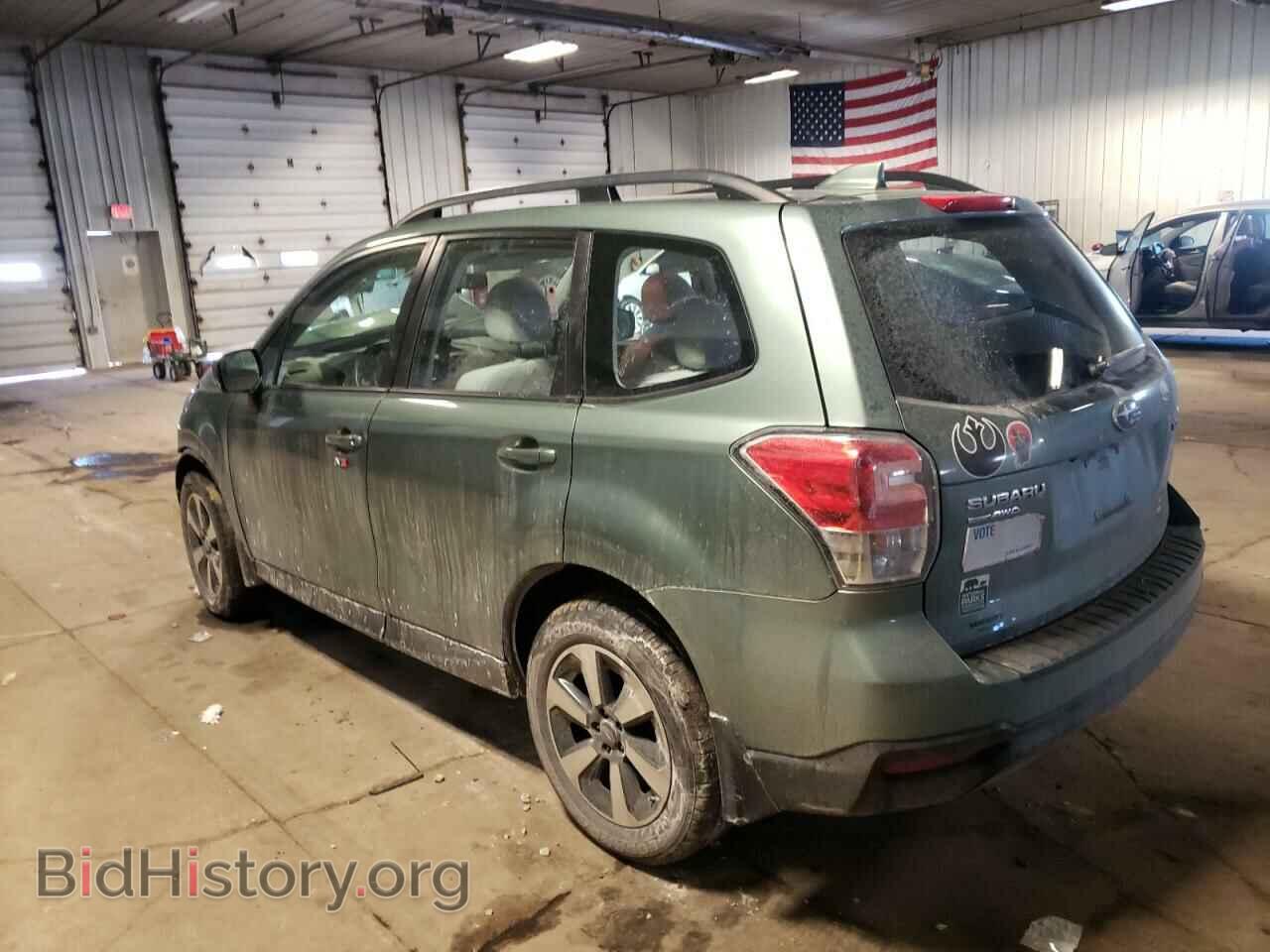 2018 SUBARU FORESTER - VIN: JF2SJABC6JH438111 - Фото 2