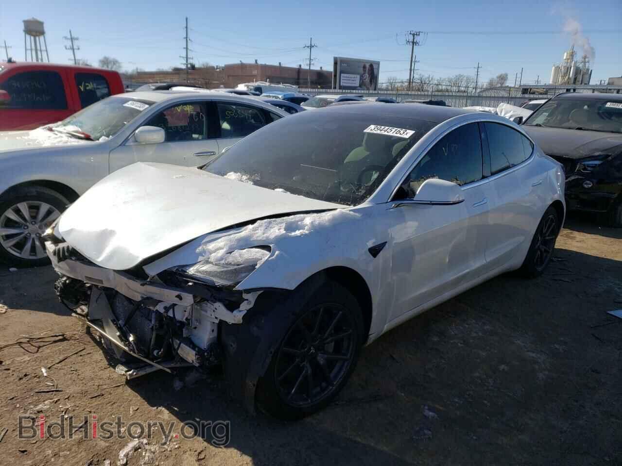 Photo 5YJ3E1EA1KF402975 - TESLA MODEL 3 2019