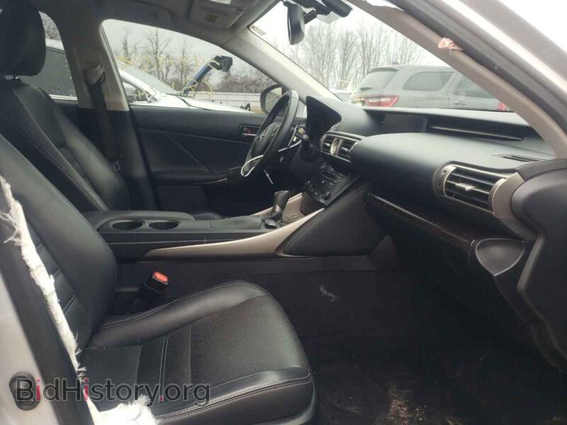2014 Lexus IS (VIN JTHCE1D20E5000752) — фото 5 из 10