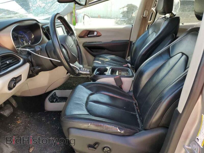 2017 Chrysler PACIFICA (VIN 2C4RC1BG7HR720086) — photo 7 of 14