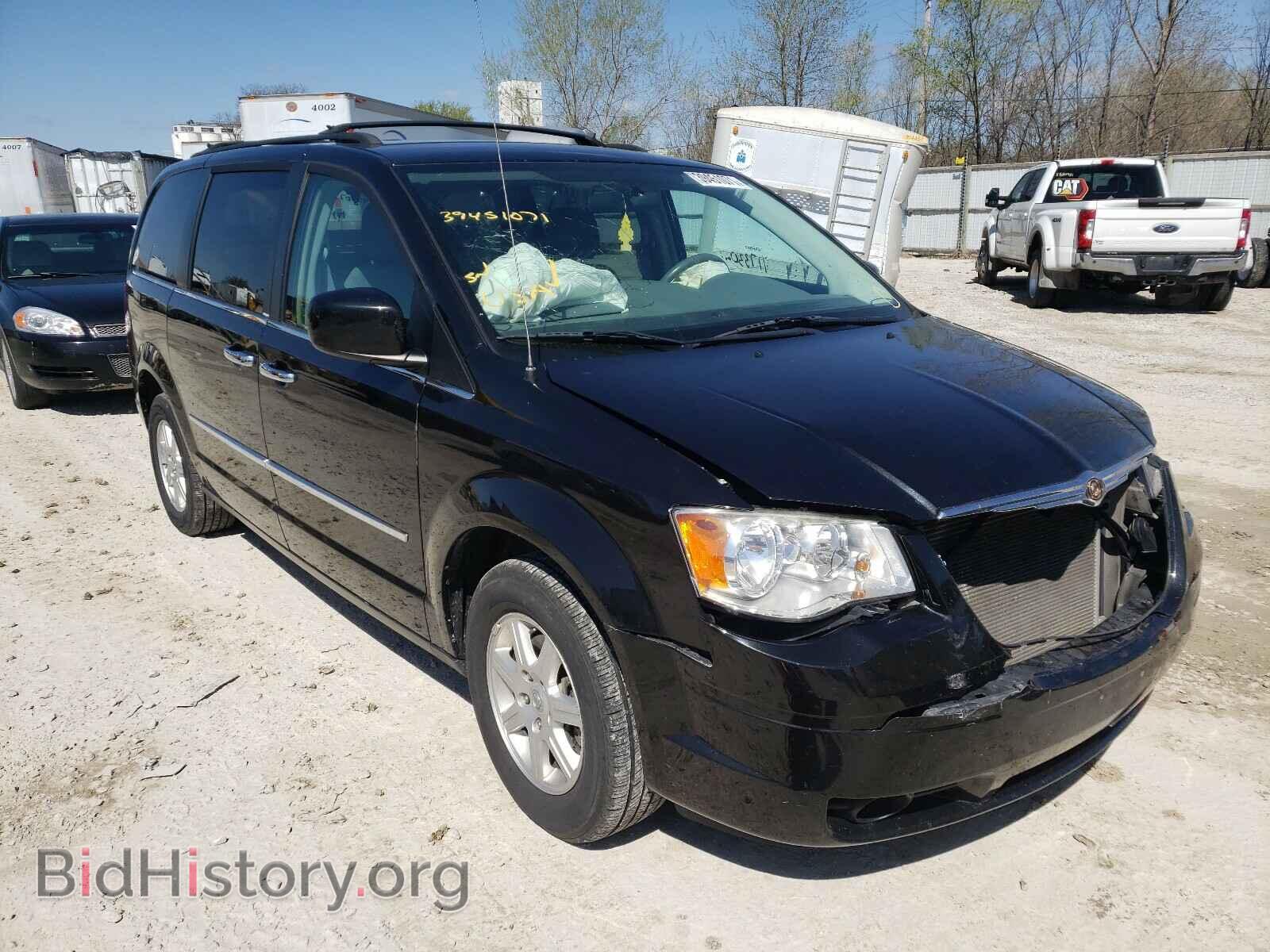 Photo 2A4RR5D19AR358650 - CHRYSLER MINIVAN 2010