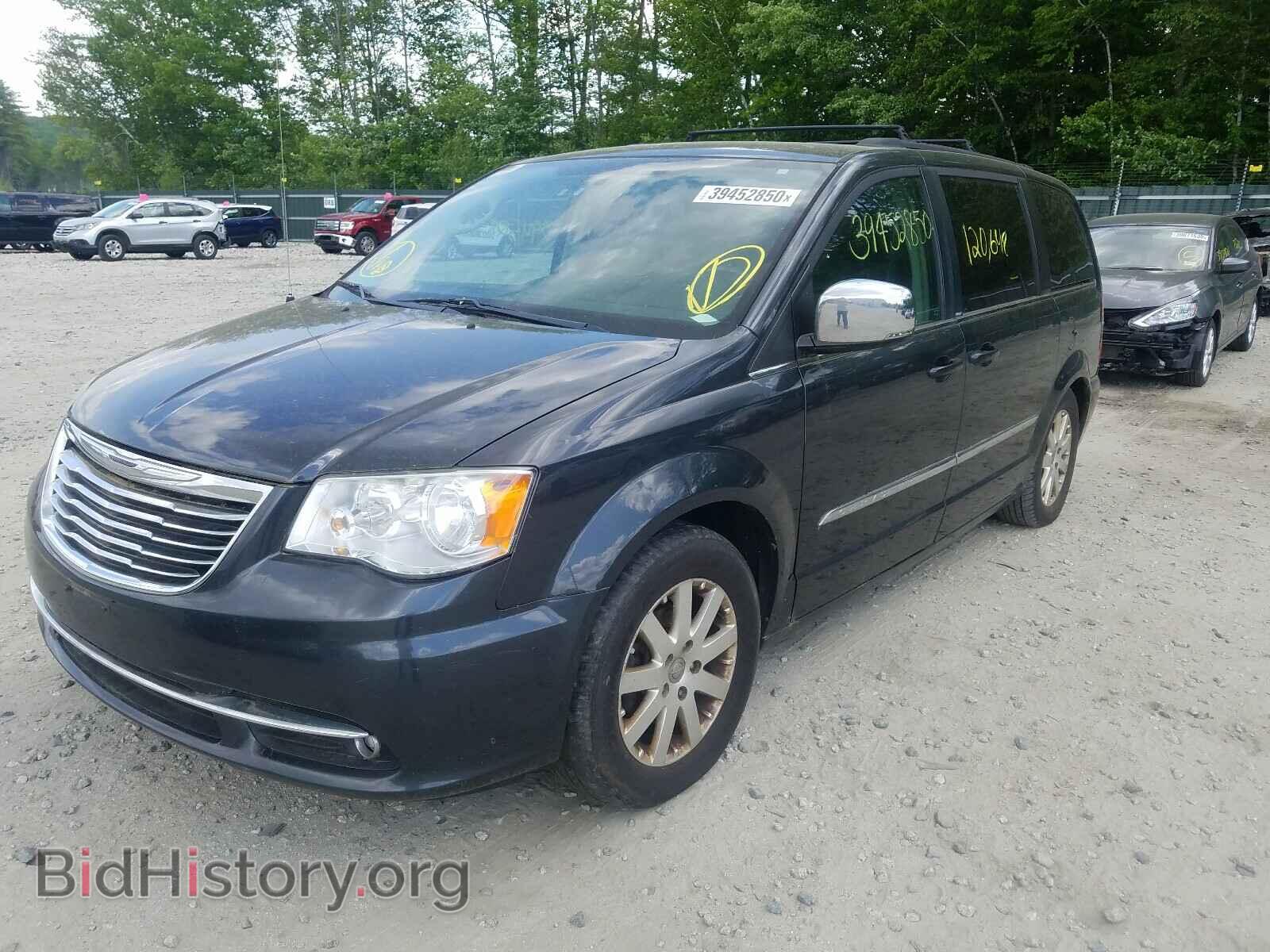 2011 CHRYSLER MINIVAN - VIN: 2A4RR8DG1BR614366 - Фото 2