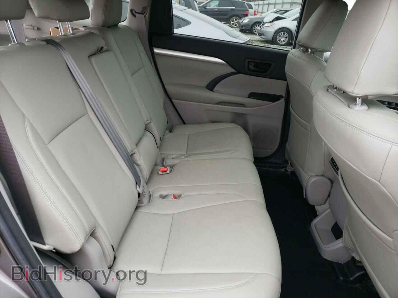 2018 TOYOTA HIGHLANDER - VIN: 5TDBZRFHXJS486444 - Фото 10