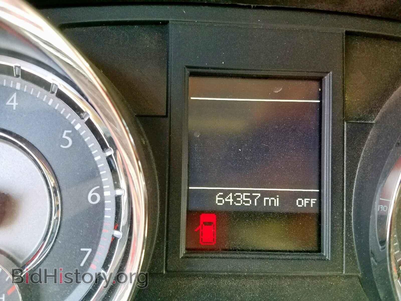 2016 CHRYSLER TOWN & COU - VIN: 2C4RC1BGXGR298555 - Фото 8