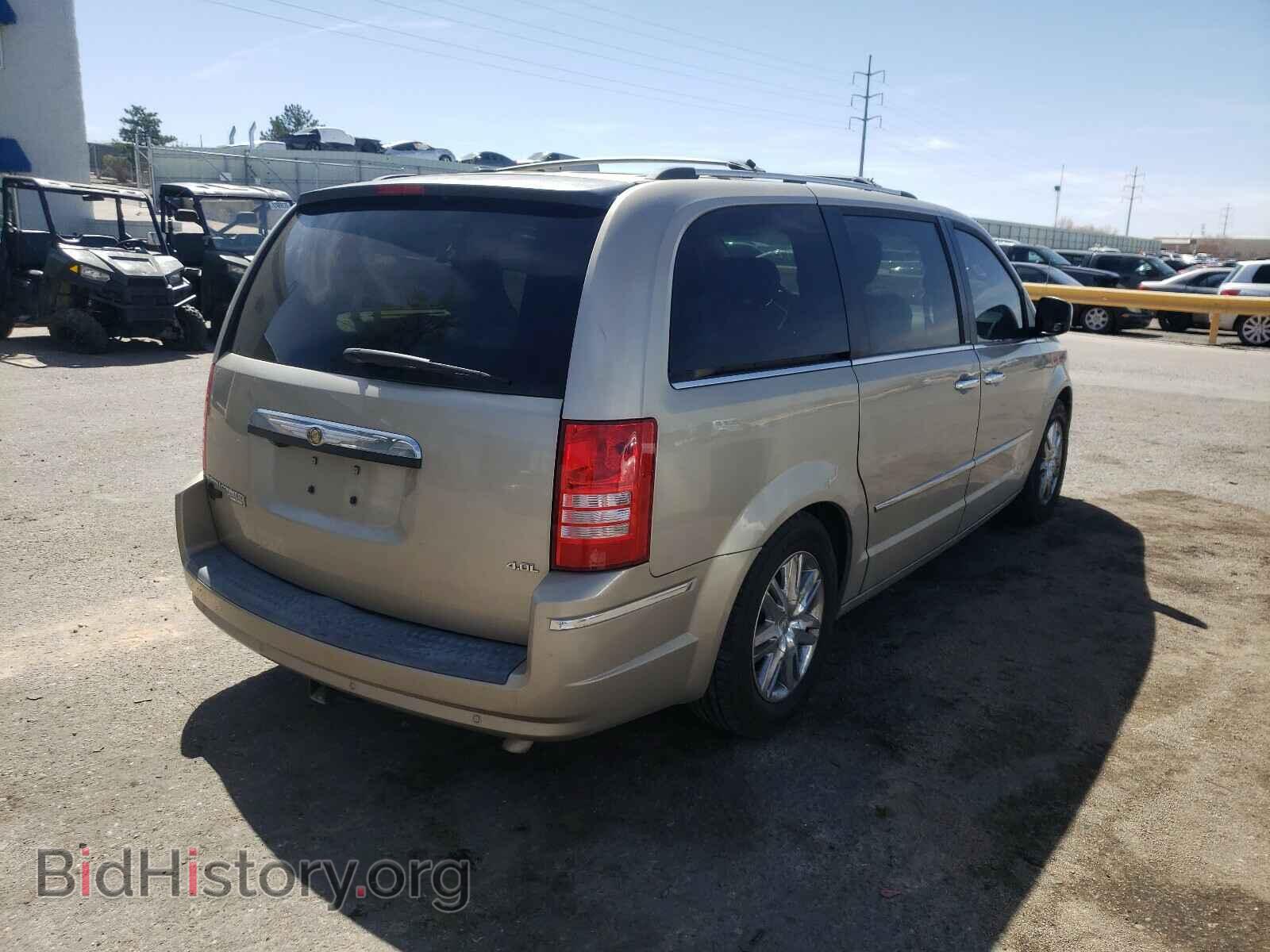 2008 CHRYSLER MINIVAN - VIN: 2A8HR64X18R805728 - Фото 4