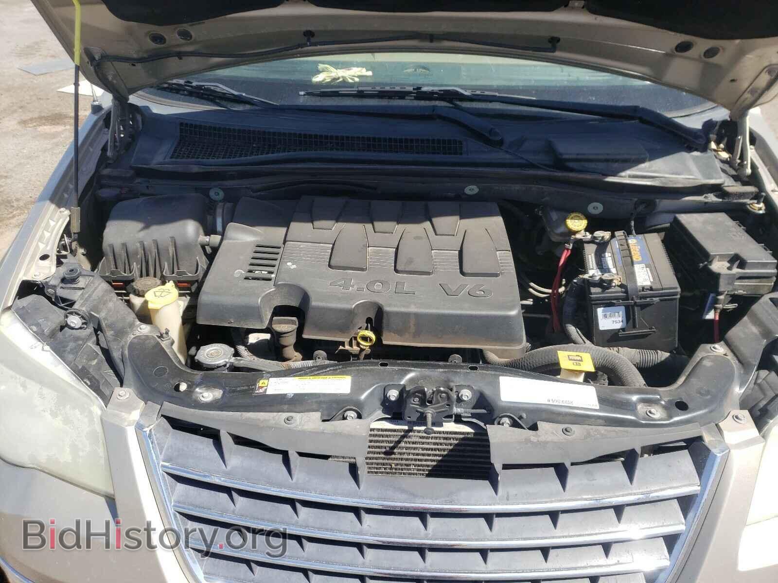2008 CHRYSLER MINIVAN - VIN: 2A8HR64X18R805728 - Фото 7