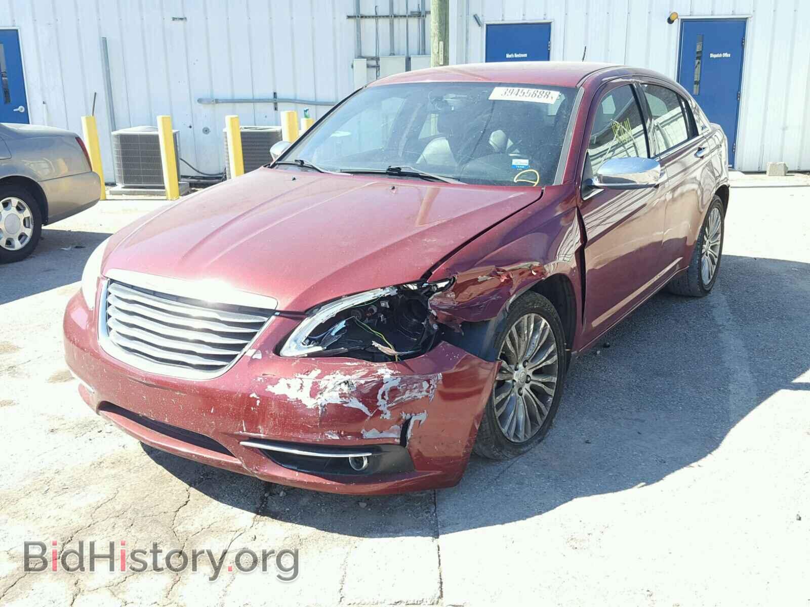 2011 CHRYSLER 200 - VIN: 1C3BC2FB4BN602012 - Photo 2