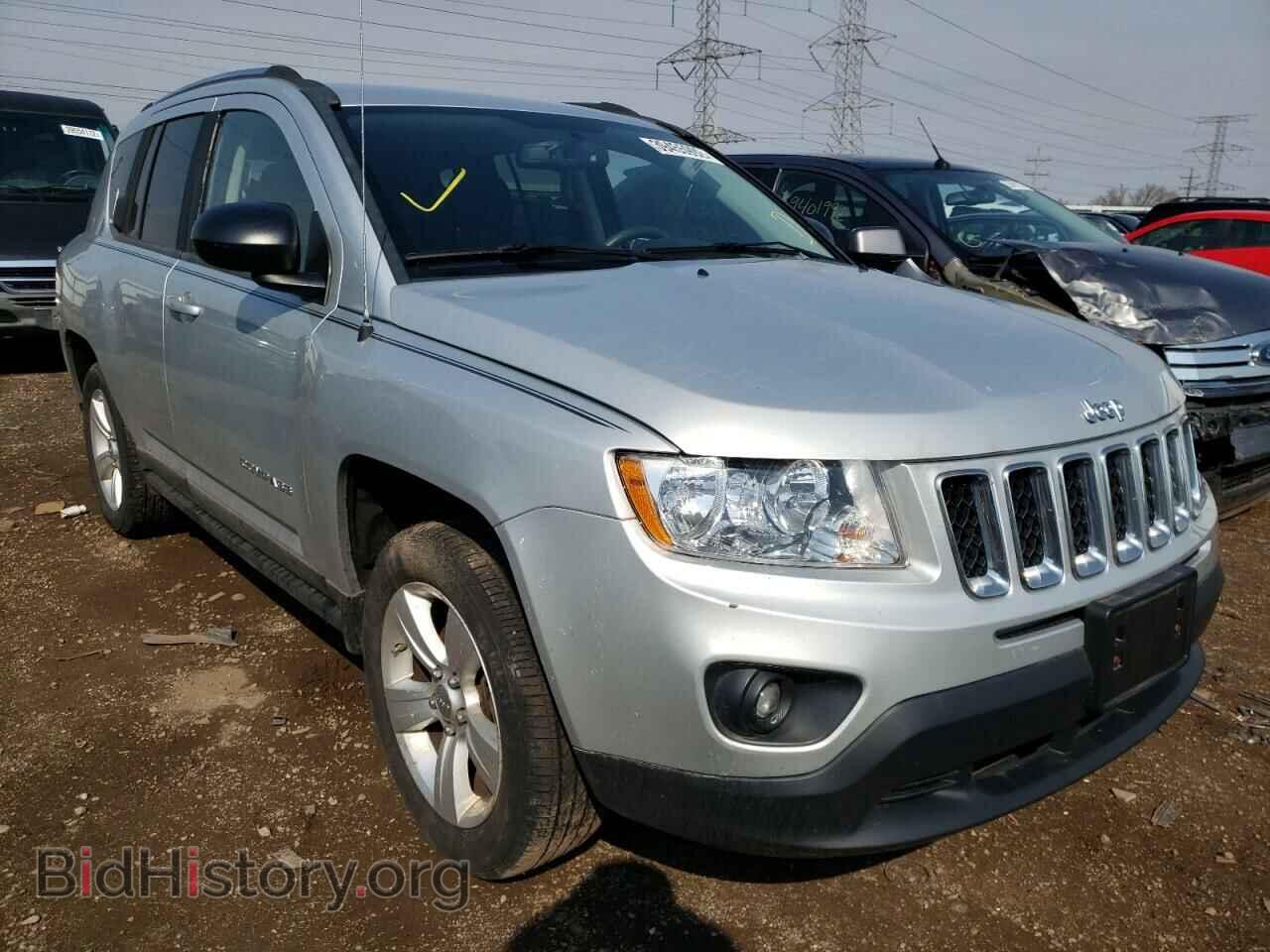 Photo 1J4NF1FBXBD255960 - JEEP COMPASS 2011