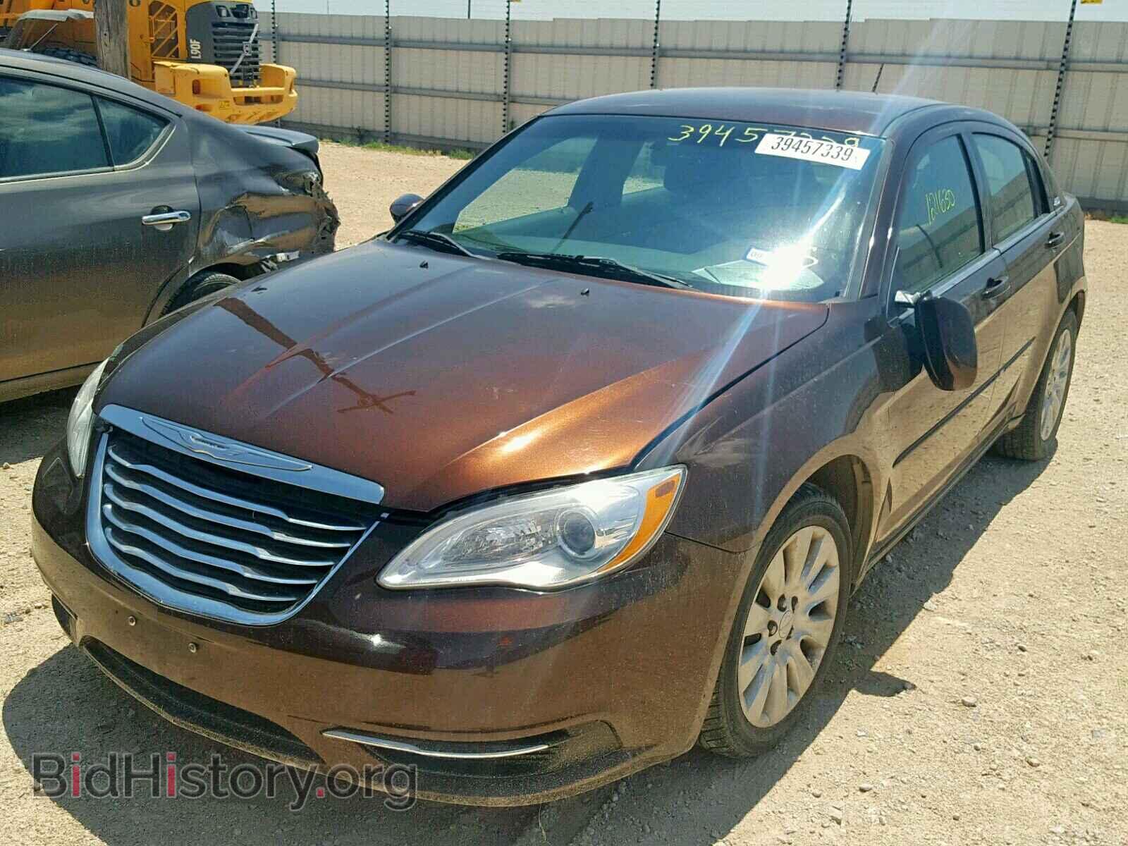 2012 CHRYSLER 200 - VIN: 1C3CCBAB2CN241232 - Фото 2