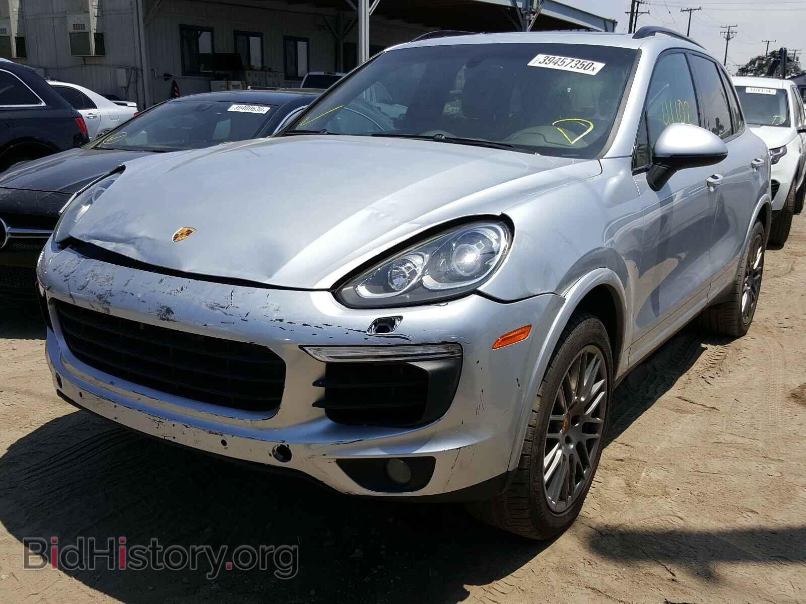 2017 PORSCHE CAYENNE - VIN: WP1AA2A24HKA85372 - Фото 2