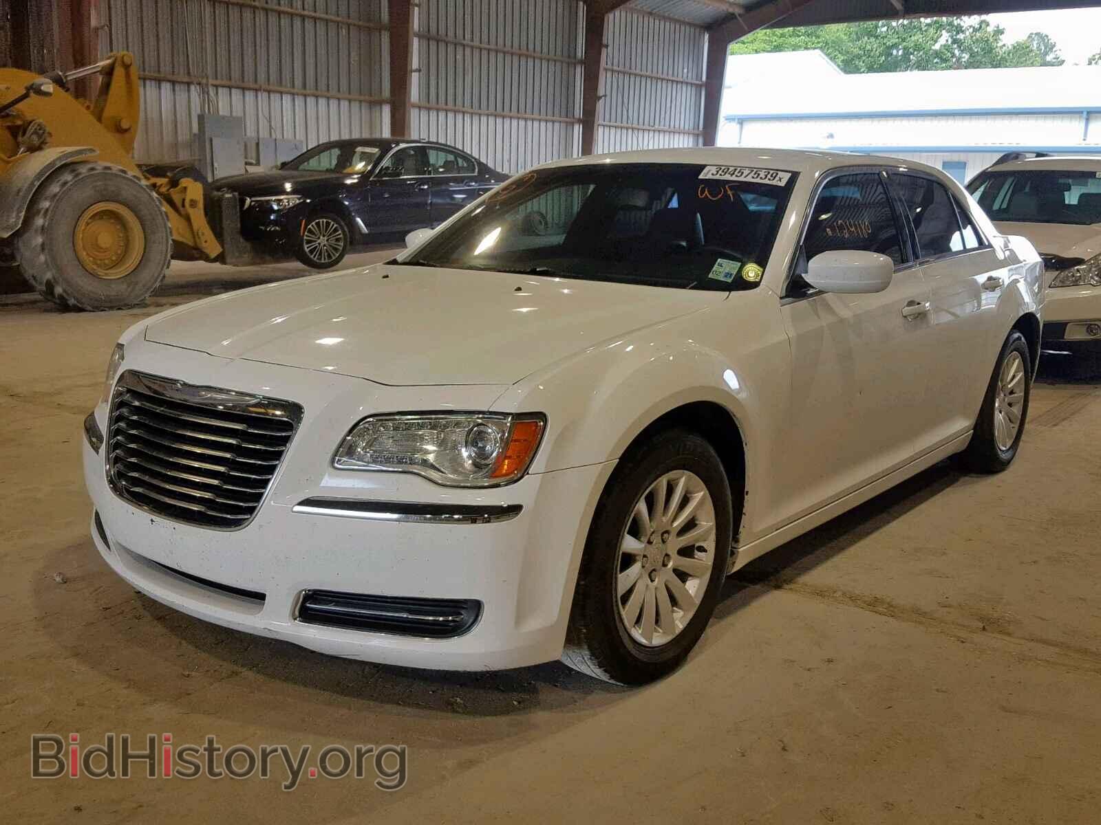 2014 CHRYSLER 300 - VIN: 2C3CCAAG3EH301519 - Фото 2