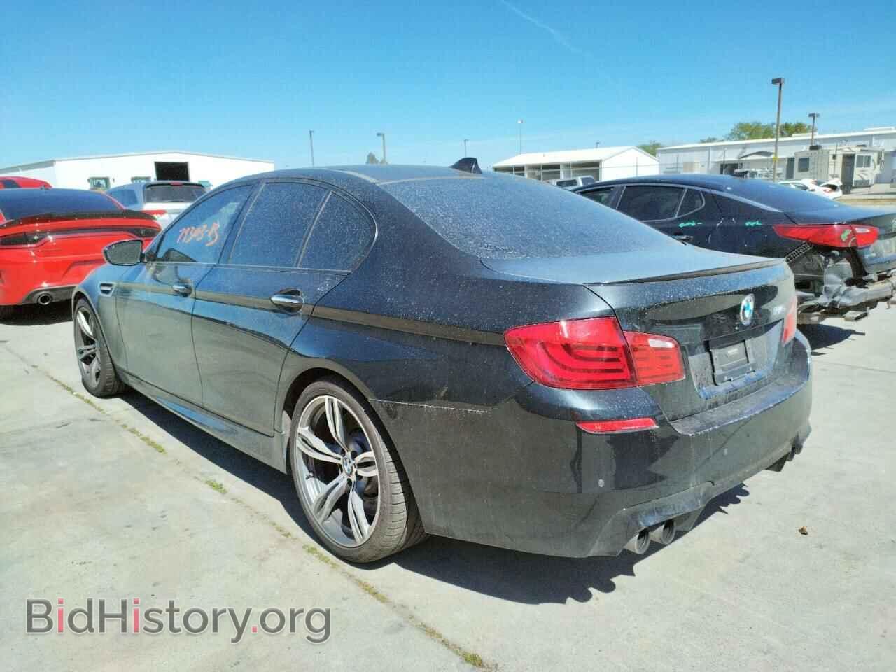 2013 BMW M5 - VIN: WBSFV9C50DC773586 - Фото 3