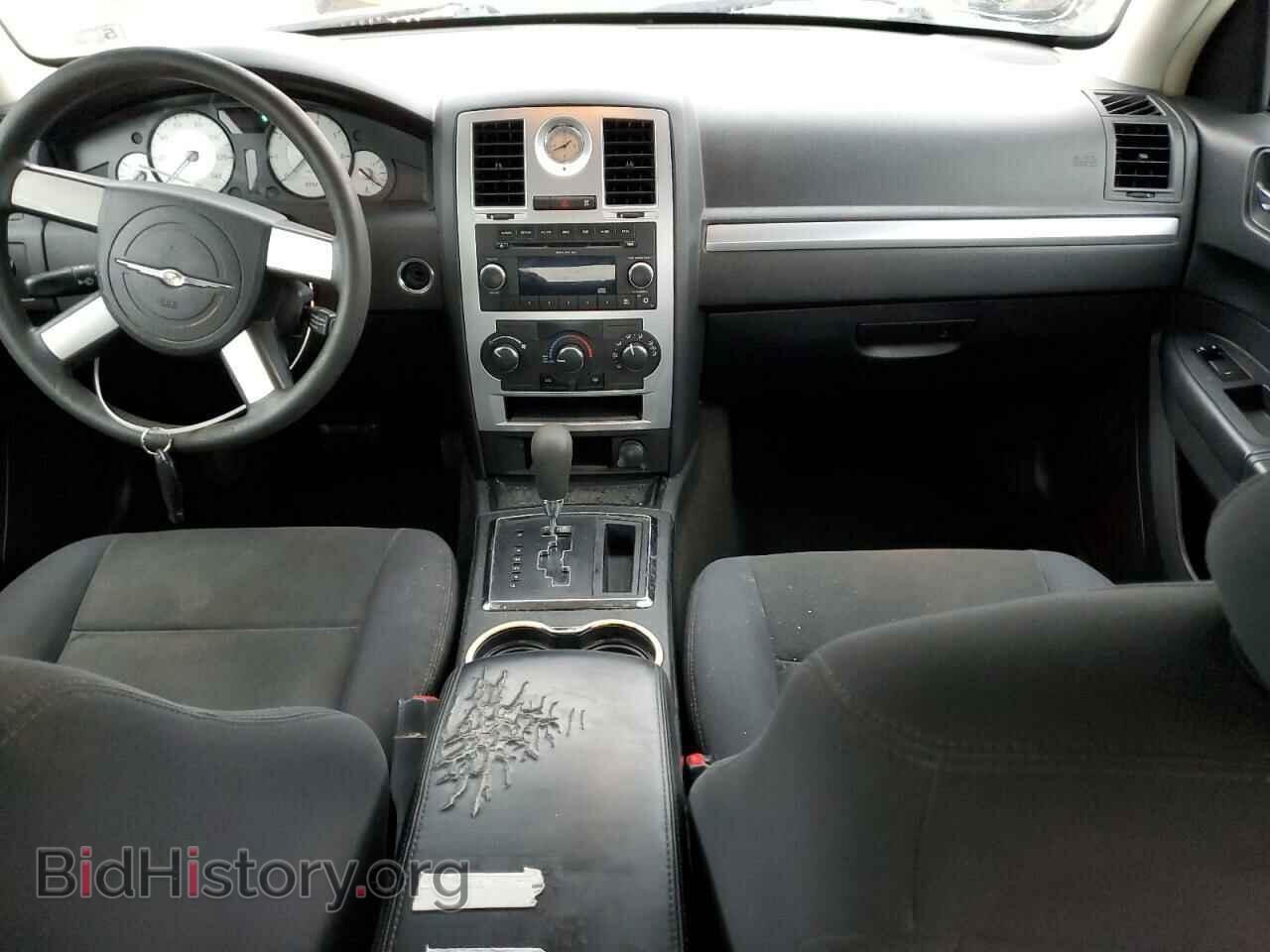 2010 CHRYSLER 300 - VIN: 2C3CA4CD7AH132349 - Фото 8