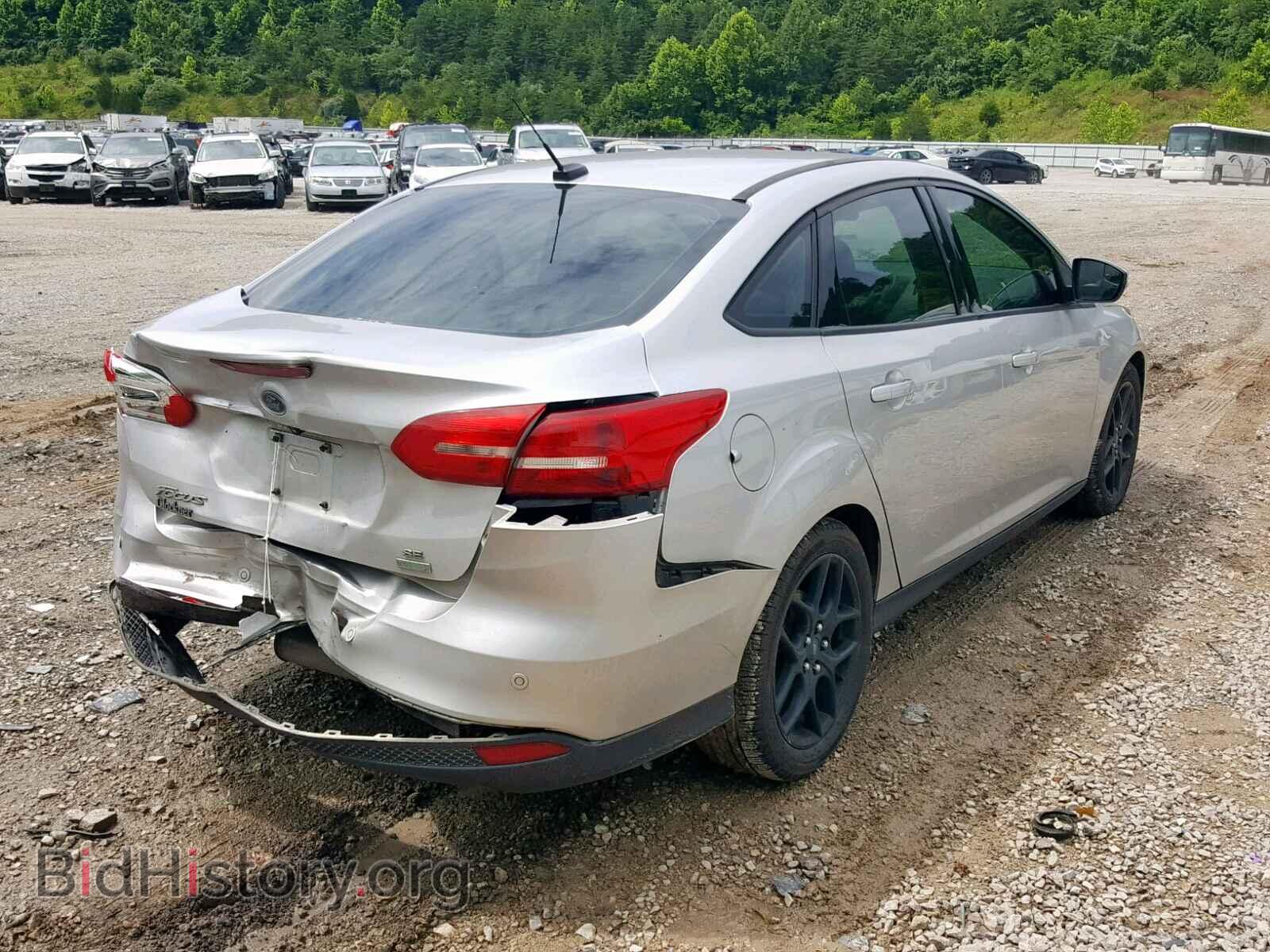 2016 FORD FOCUS SE - VIN: 1FADP3FE2GL215721 - Фото 4