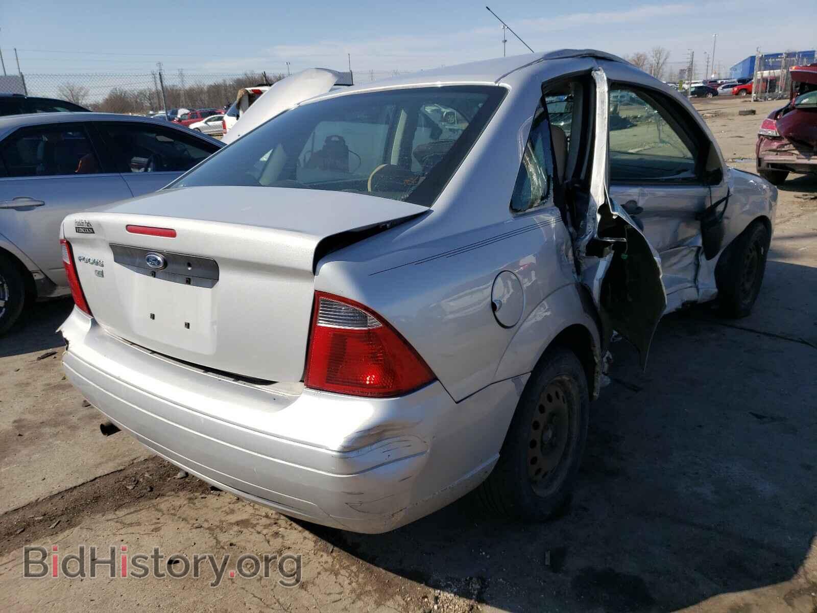 2007 FORD FOCUS - VIN: 1FAFP34N07W249988 - Фото 4