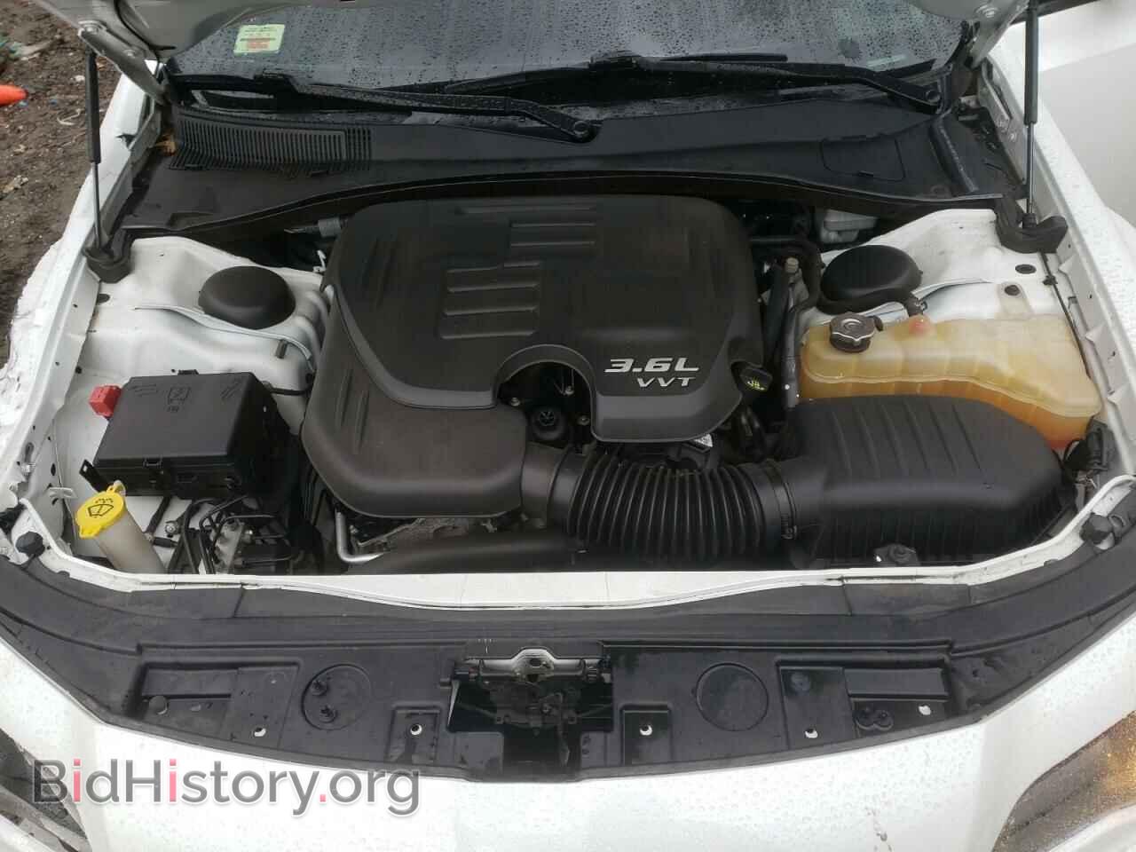 2014 CHRYSLER 300 - VIN: 2C3CCABG9EH375218 - Фото 11