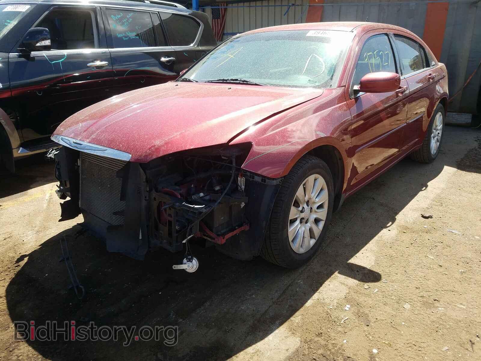 2013 CHRYSLER 200 - VIN: 1C3CCBAB2DN604730 - Фото 2