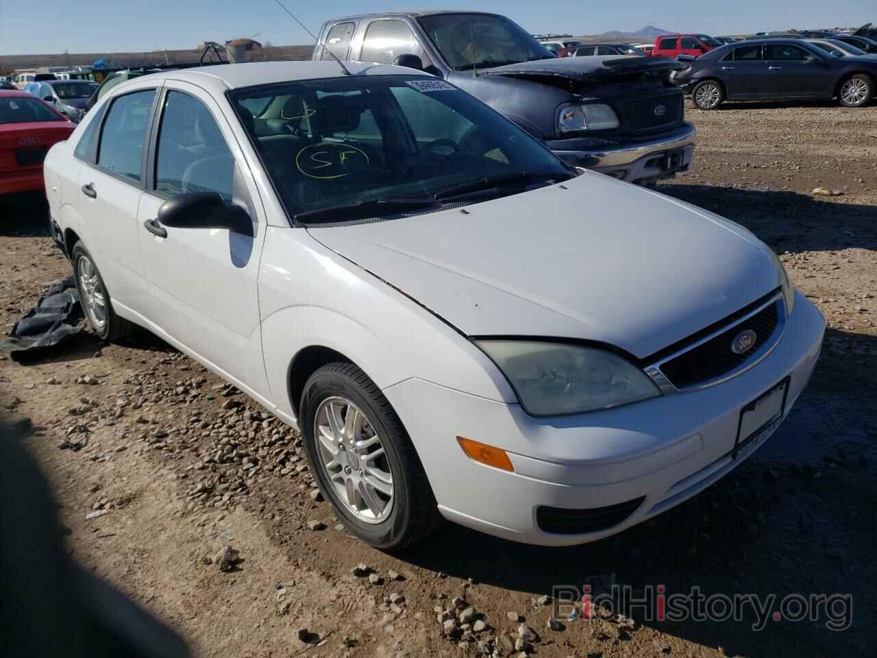 Photo 1FAFP34N07W363117 - FORD FOCUS 2007