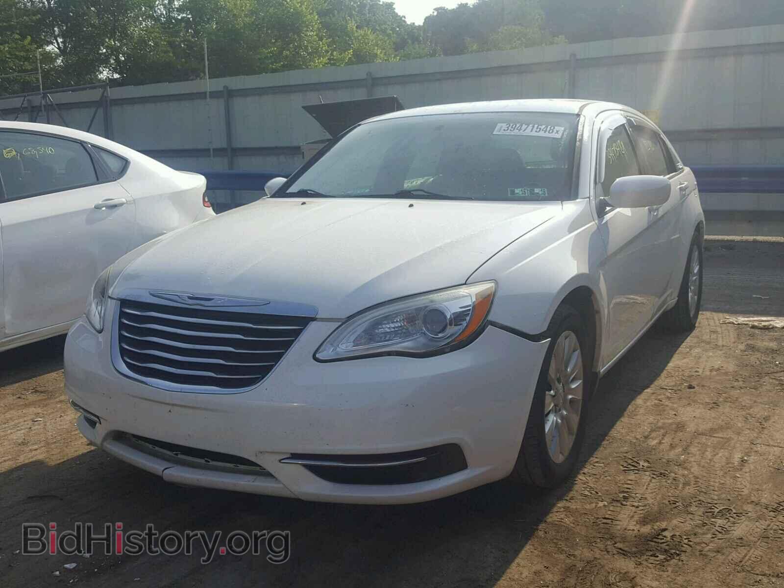 2011 CHRYSLER 200 - VIN: 1C3BC4FB7BN522585 - Фото 2