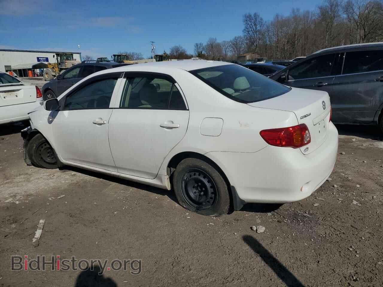 2009 TOYOTA COROLLA - VIN: JTDBL40E999049418 - Фото 2