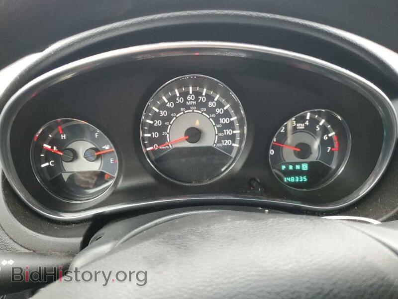 2013 Chrysler 200 (VIN 1C3CCBAB3DN691716) — photo 9 of 13