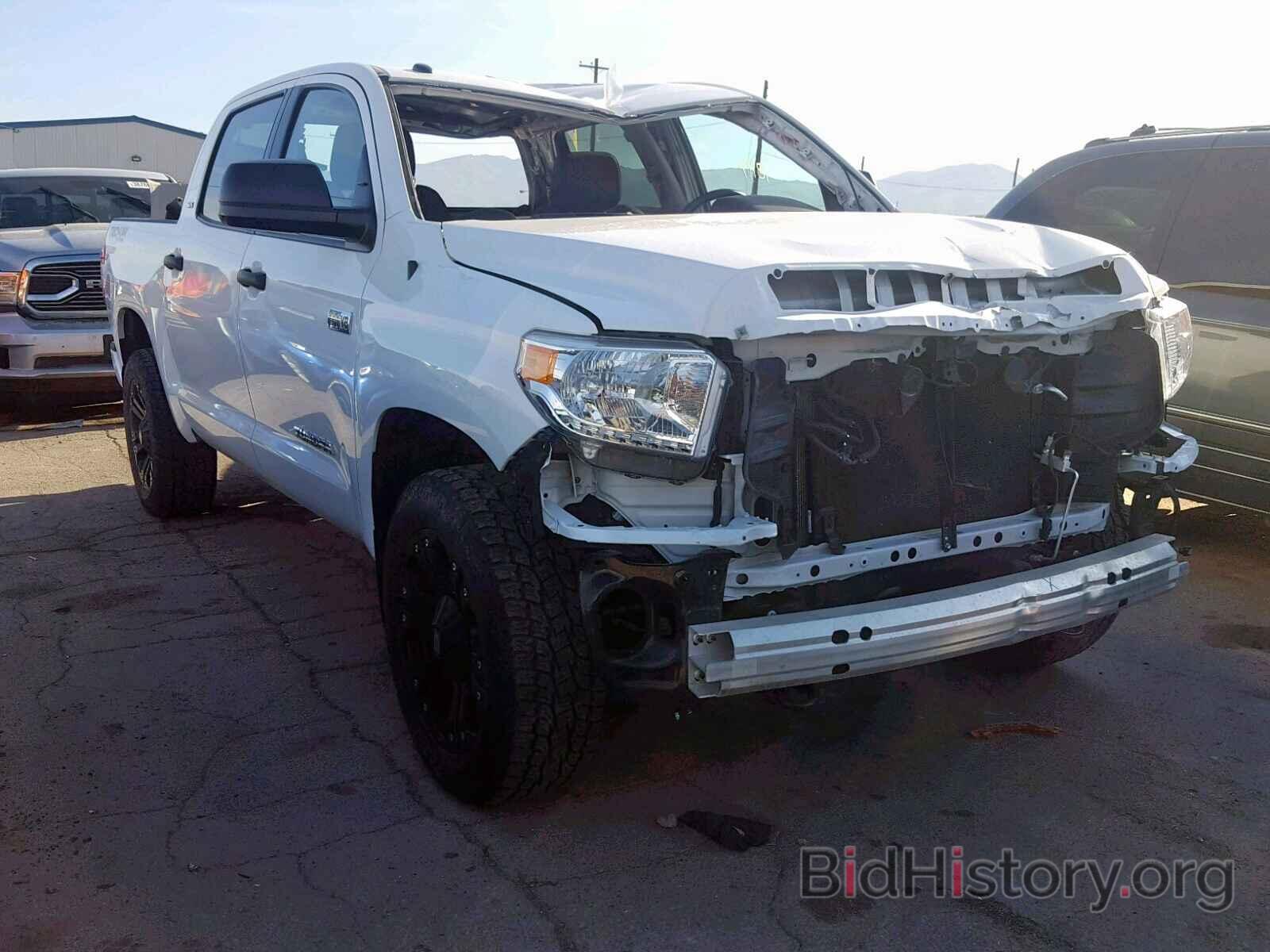 Photo 5TFDW5F19HX640739 - TOYOTA TUNDRA CRE 2017