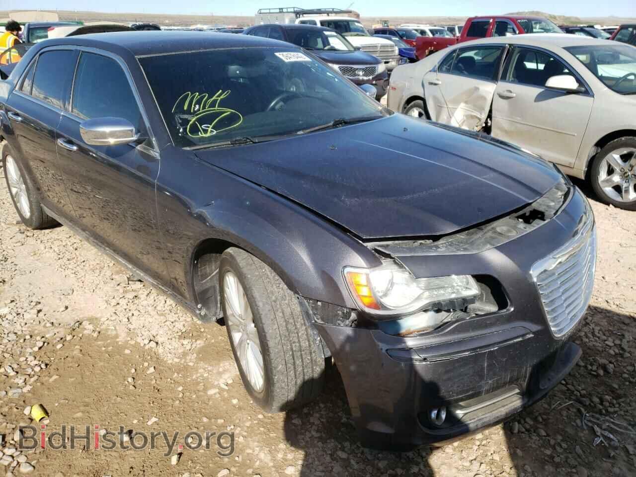 Photo 2C3CCAKT3DH667040 - CHRYSLER 300 2013