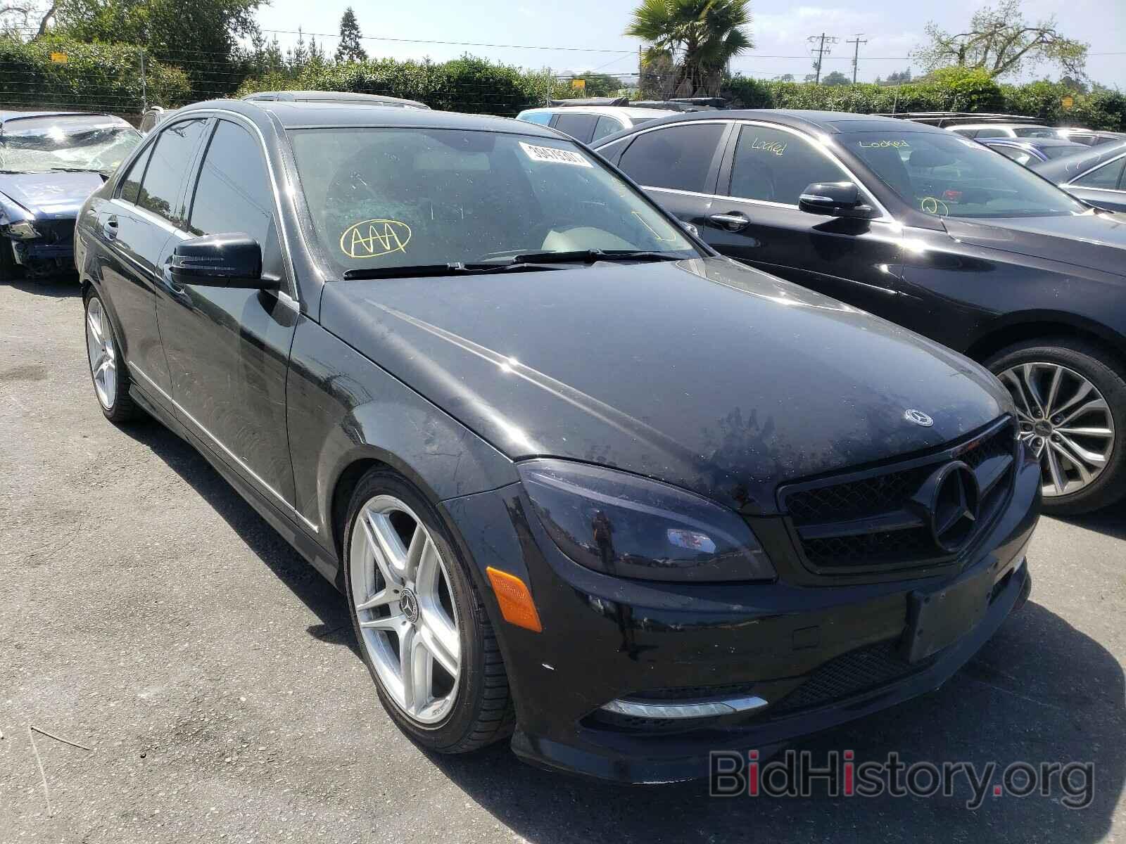 Photo WDDGF5EB3BR134705 - MERCEDES-BENZ C CLASS 2011