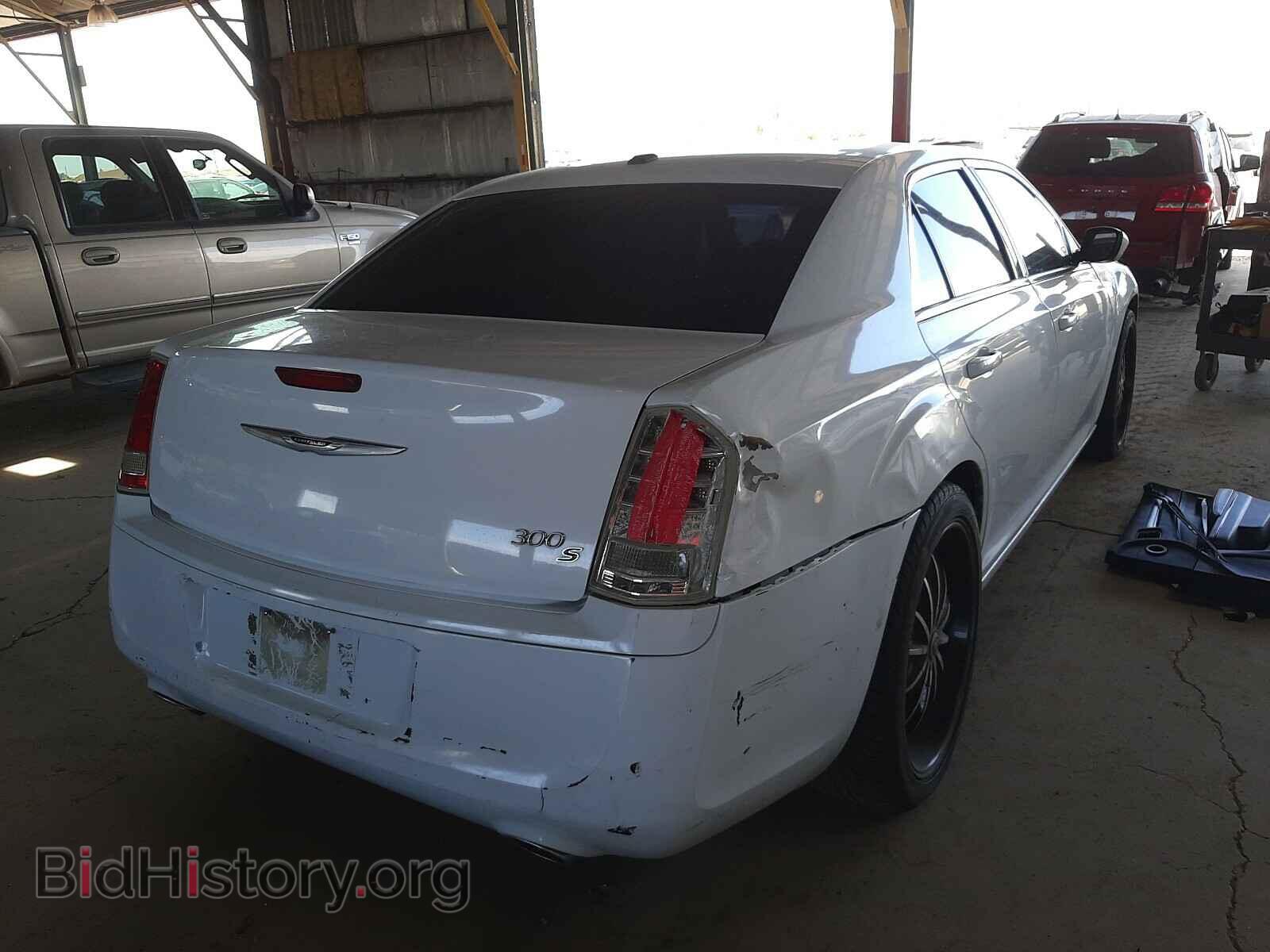 2012 CHRYSLER 300 - VIN: 2C3CCABG7CH313233 - Фото 4