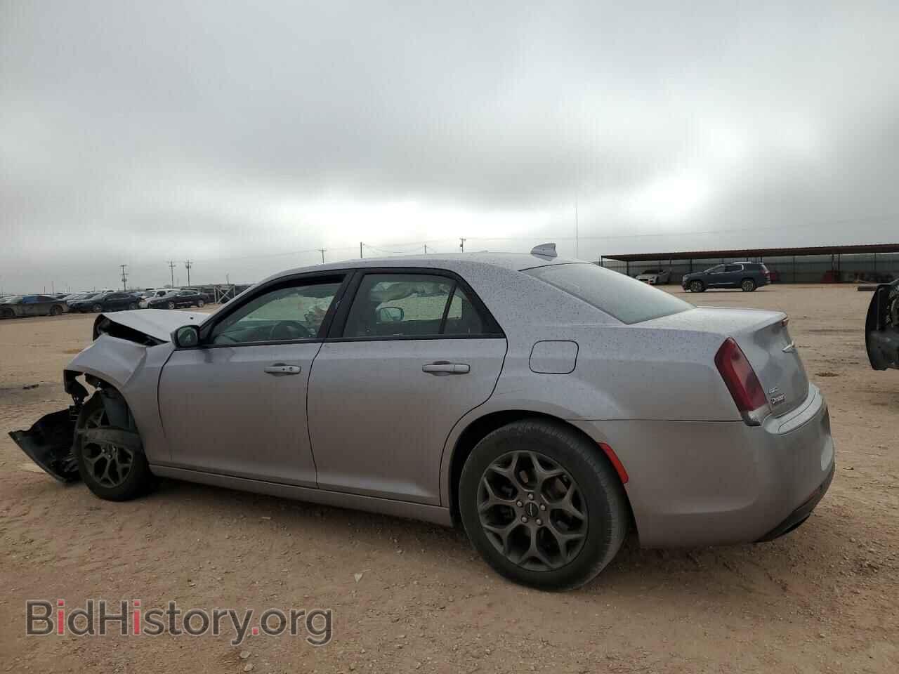 2016 CHRYSLER 300 - VIN: 2C3CCAGG1GH224921 - Photo 2