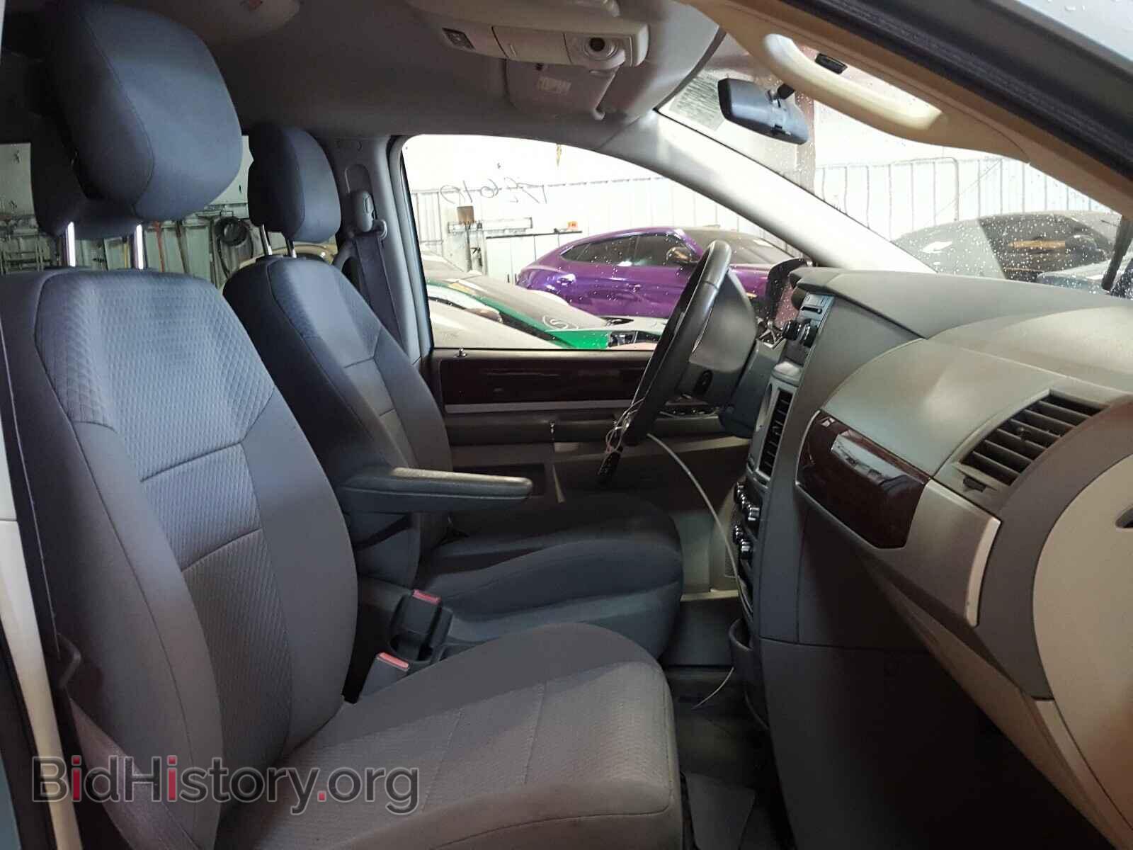 2010 CHRYSLER MINIVAN - VIN: 2A4RR5D11AR284687 - Фото 5