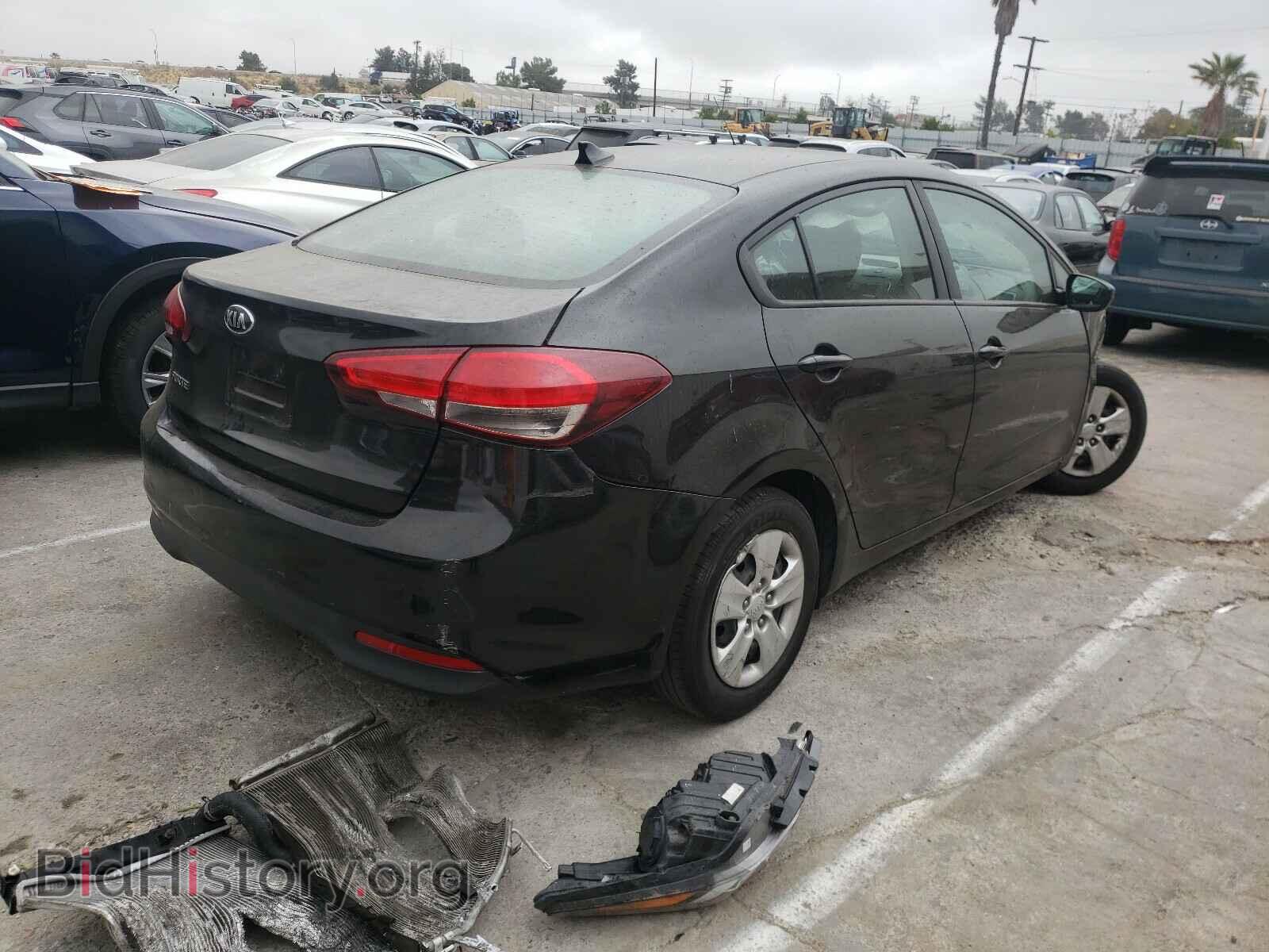 2017 KIA FORTE - VIN: 3KPFK4A71HE042039 - Фото 4