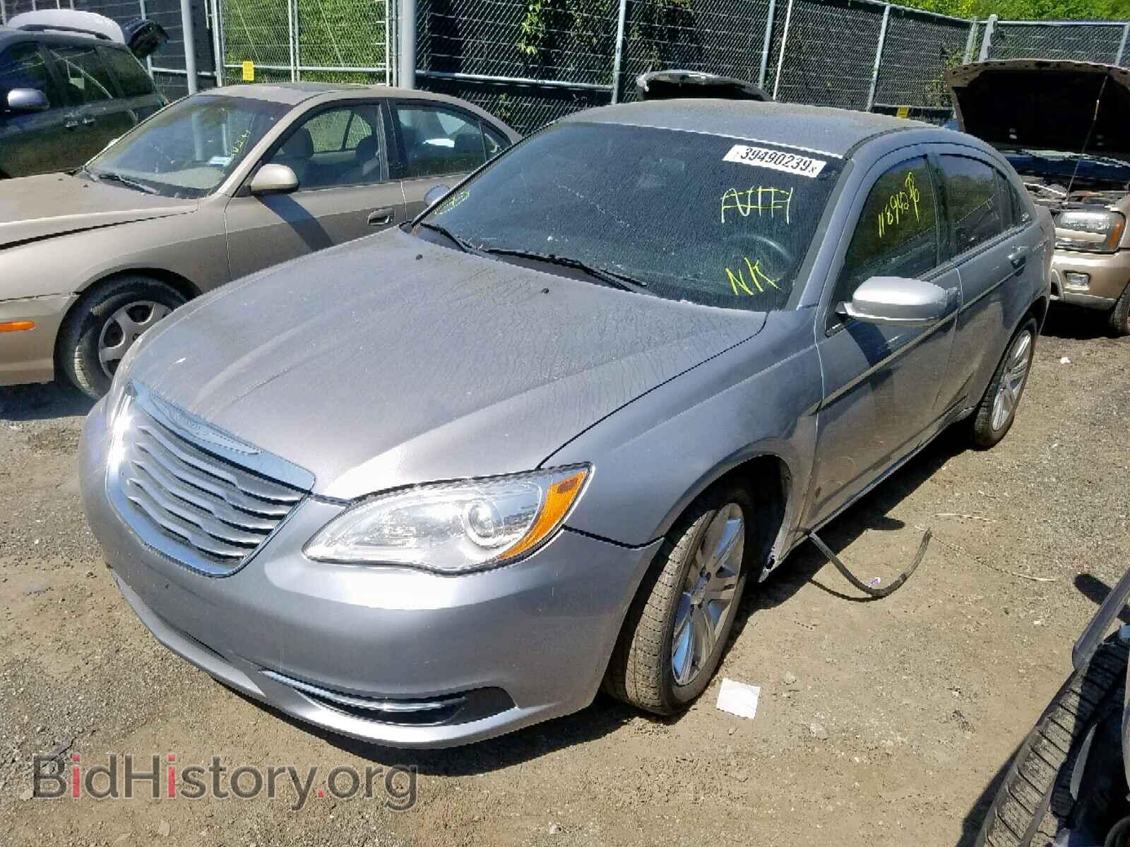 2013 CHRYSLER 200 - VIN: 1C3CCBAB4DN705493 - Фото 2