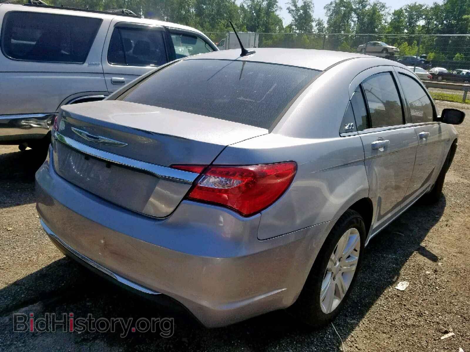 2013 CHRYSLER 200 - VIN: 1C3CCBAB4DN705493 - Фото 4