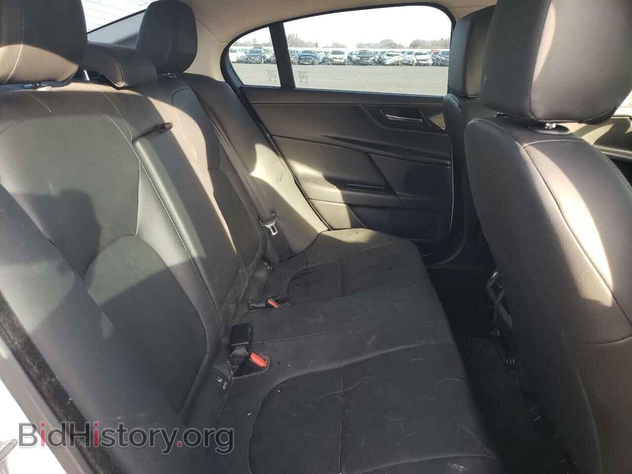 2017 JAGUAR XE - VIN: SAJAR4BG6HA975556 - Фото 10