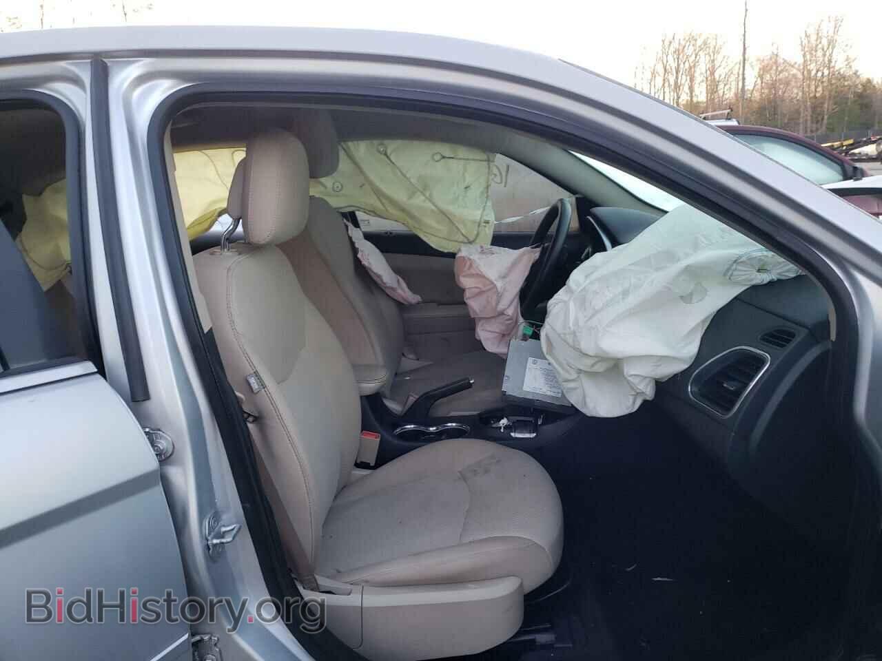 2012 CHRYSLER 200 - VIN: 1C3CCBAB2CN225712 - Фото 5