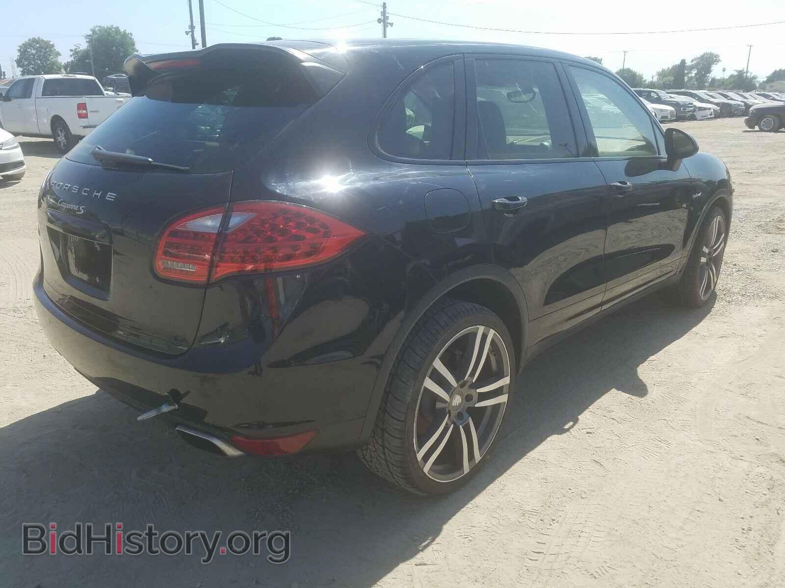 2011 PORSCHE CAYENNE - VIN: WP1AE2A25BLA94331 - Photo 4