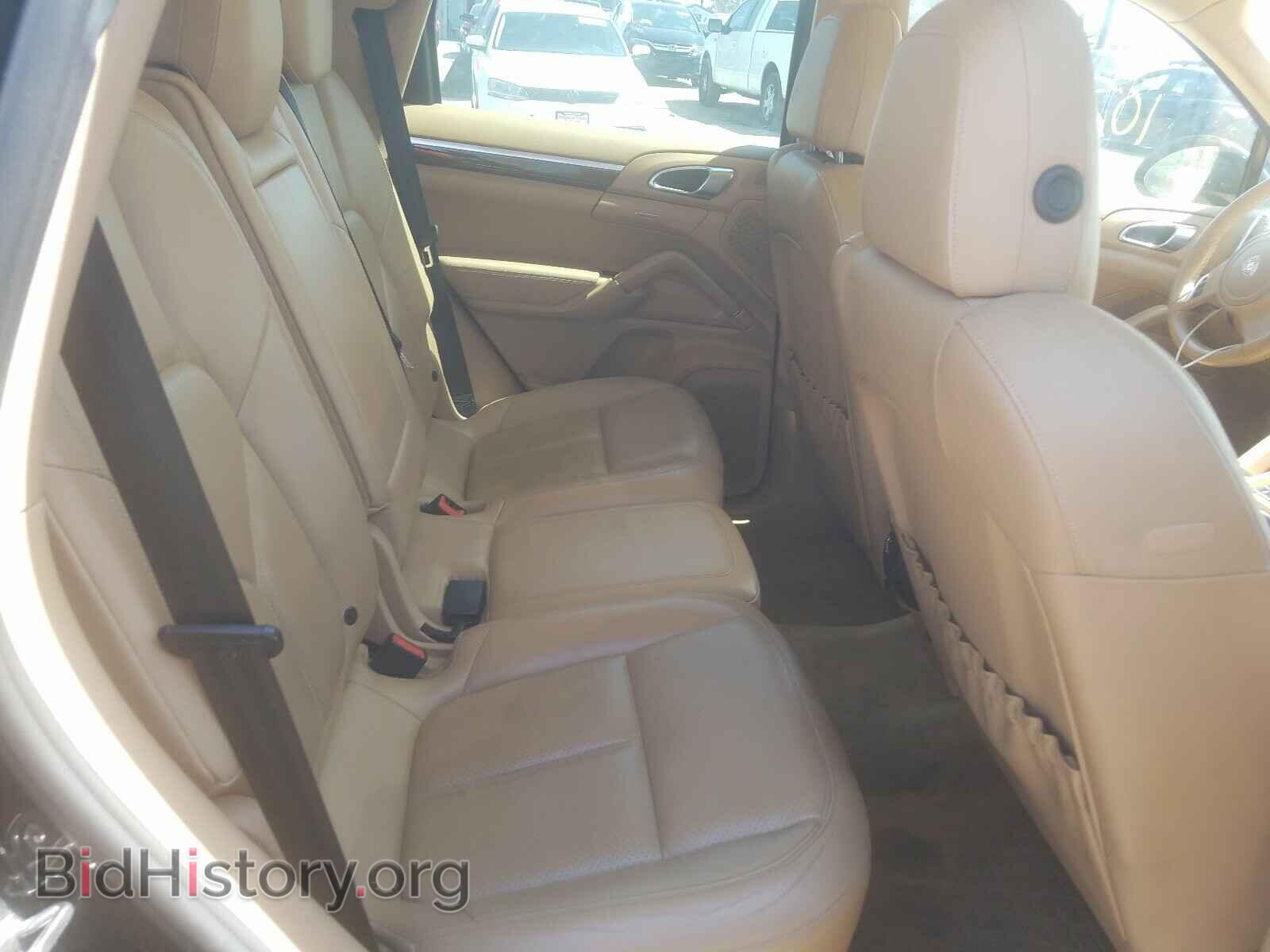 2011 PORSCHE CAYENNE - VIN: WP1AE2A25BLA94331 - Photo 6