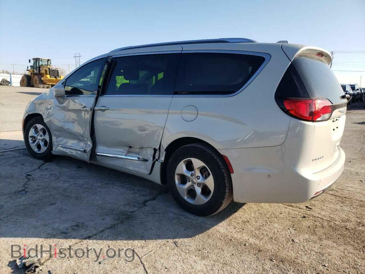 2017 CHRYSLER PACIFICA - VIN: 2C4RC1EG6HR628012 - Photo 2